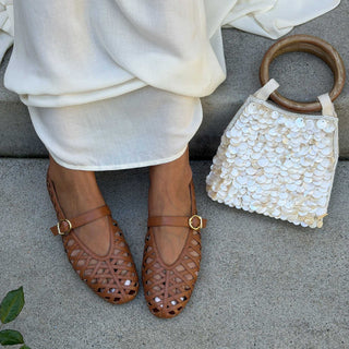 Bodey - Saddle Stella Flats Dolce Vita Monkee's of The Woodlands