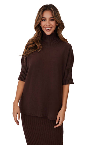 Milio Milano Rib Contrast Turtleneck in Chocolate brown. Chocolate brown oversized turtleneck sweater with ribbed collar, cuffs, and hem